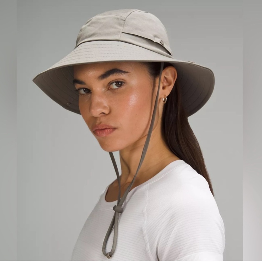 NWT Multi-Sport Sun Hat /  color: ROVR